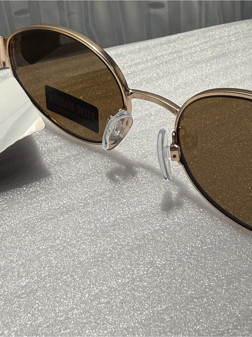 NWT Steve Madden Mystic Oval Sunglasses Gold Frame Brown Lens Retro Y2K